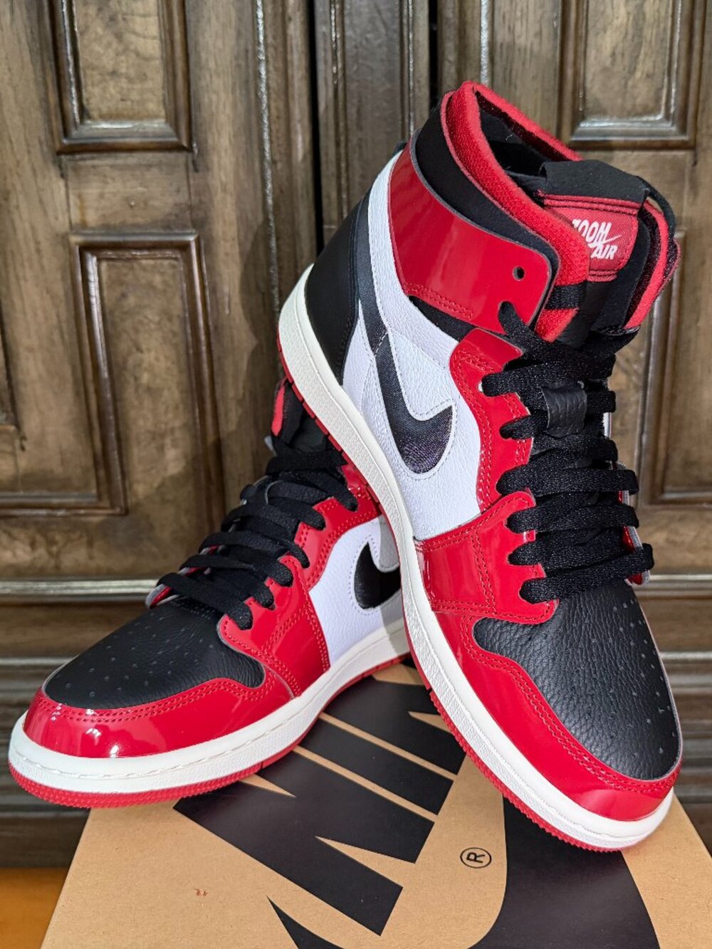 Air Jordan 1 High Zoom CMFT Patent Chicago - Women's Size 7.5 - Brand New